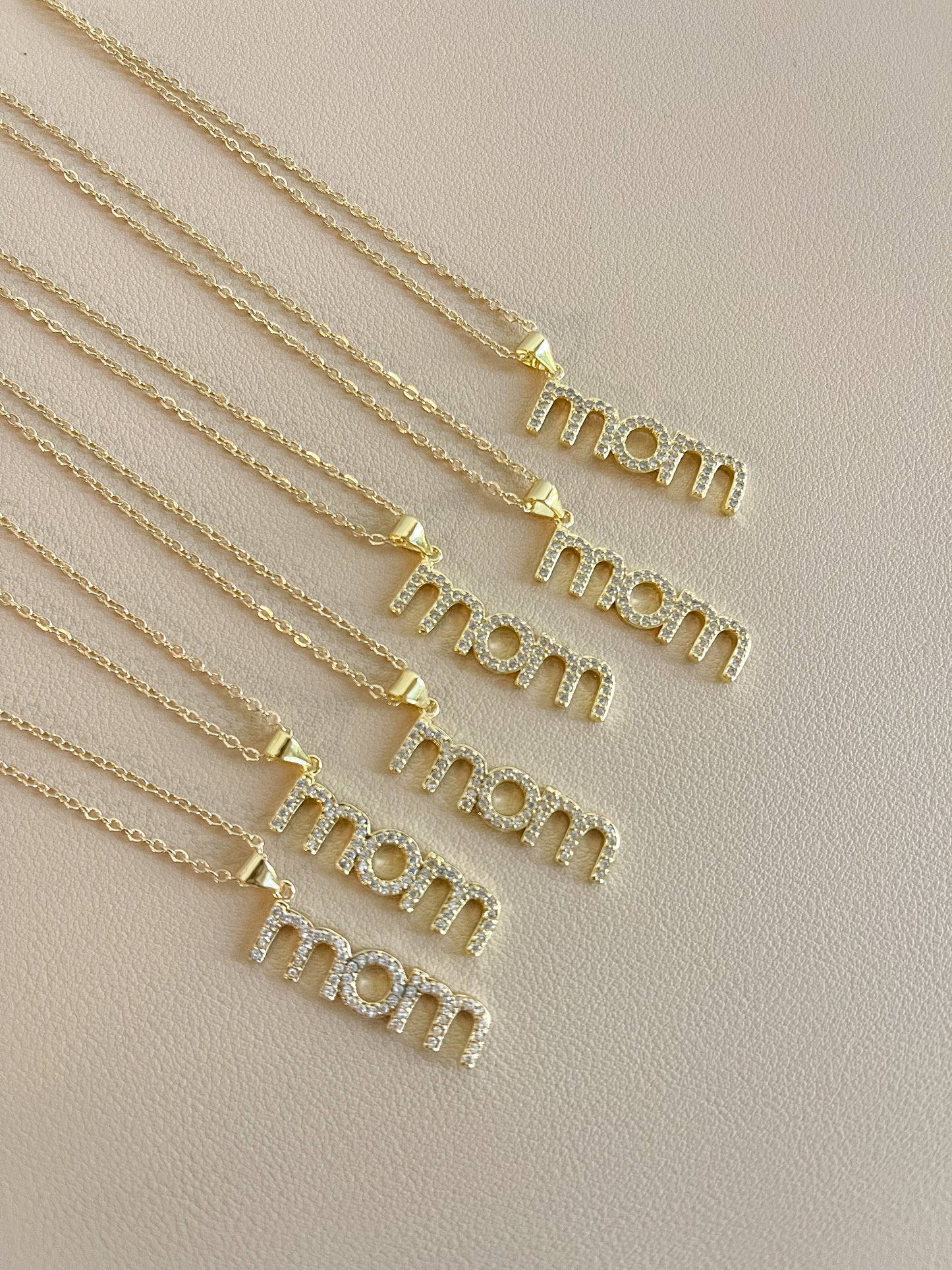 Mom Pendant Necklace