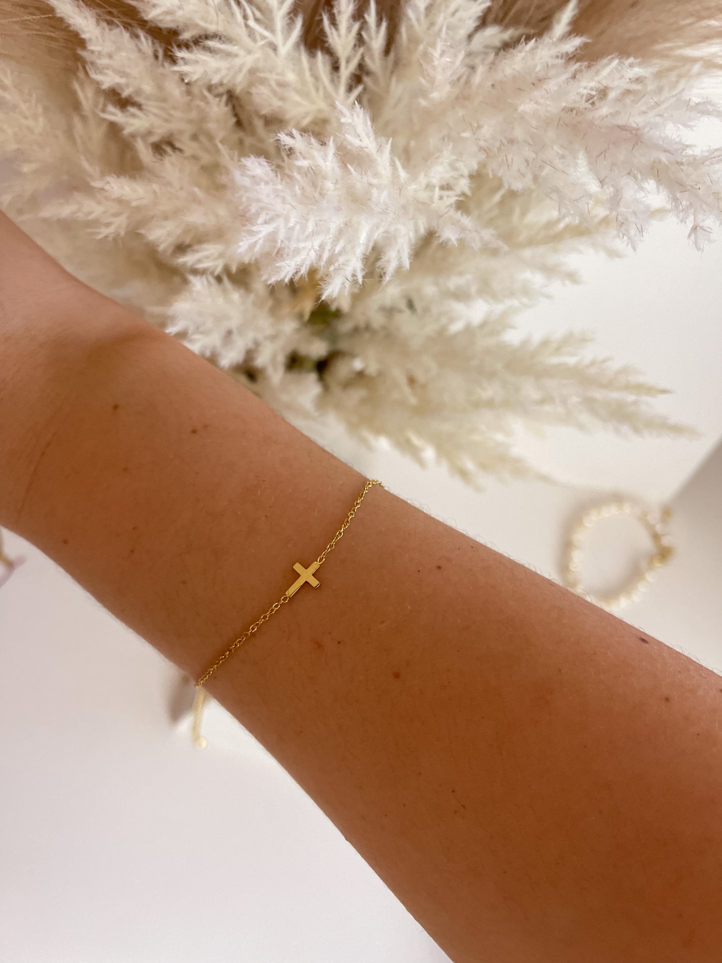 Dainty Cross Bracelet